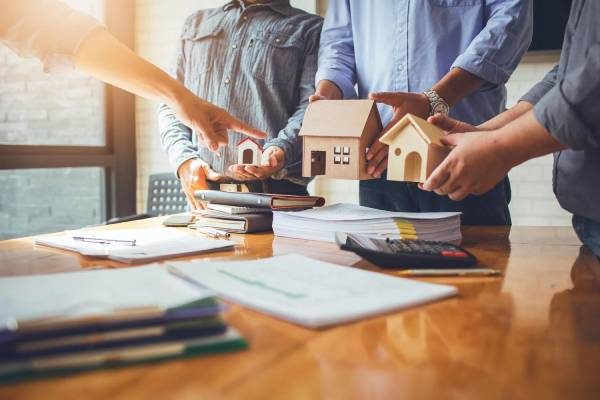 Apartment management under the owners association system Apartment management under the owners association system